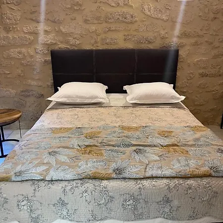 Le Cherche Midi - Centre Historique D'uzes Apartment *