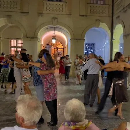Le Cherche Midi - Centre Historique D'uzès *