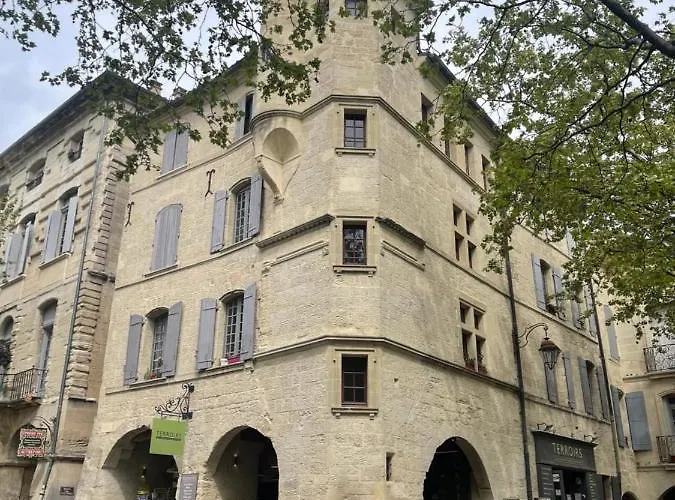 Le Cherche Midi - Centre Historique D'uzes Appartement *